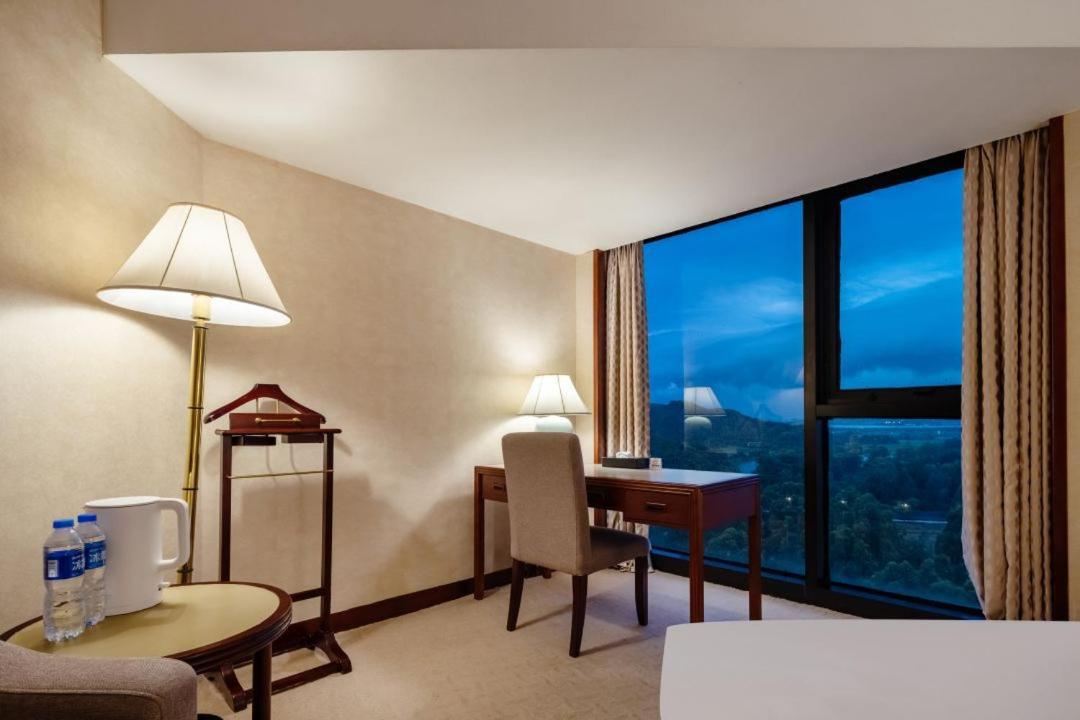 Shenzhen Felicity Hotel, Luohu Railway Station Экстерьер фото